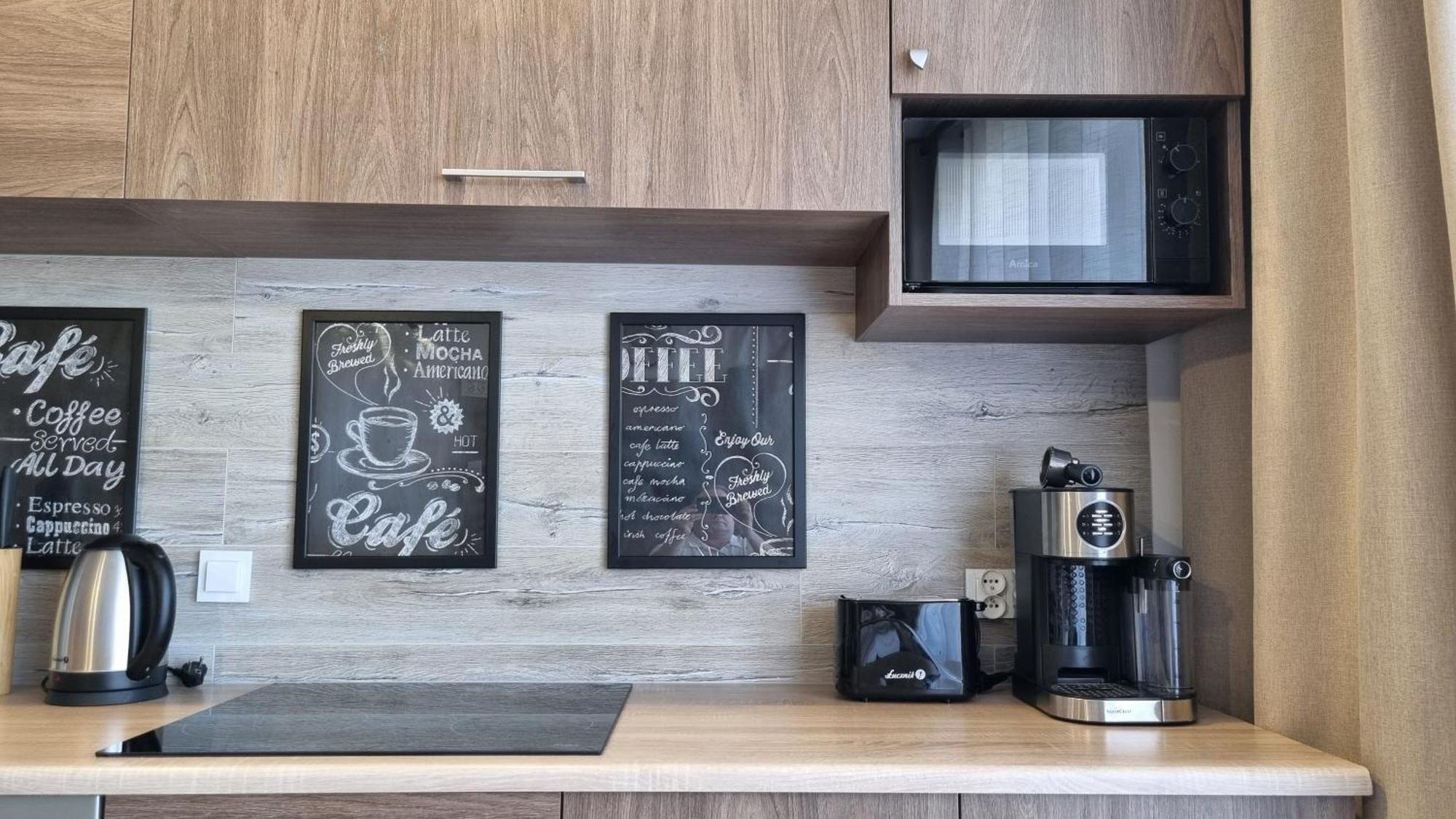 ウッチQ Apart Coral - Studio, Manufaktura, Parking Gratis, Tv Max, Fv, Gwarancja Zadowoleniaアパートメント エクステリア 写真